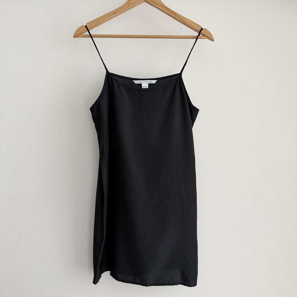 Diane Von Furstenberg Silk Top 4 Black Cami Camisole Strappy Minimalist Luxury